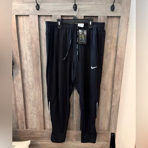 NWT Men’s NIKE Dri-Fit Joggers